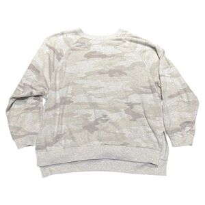 American Eagle Crewneck Sweatshirt Women’s Size Medium White Camo Extremely Soft